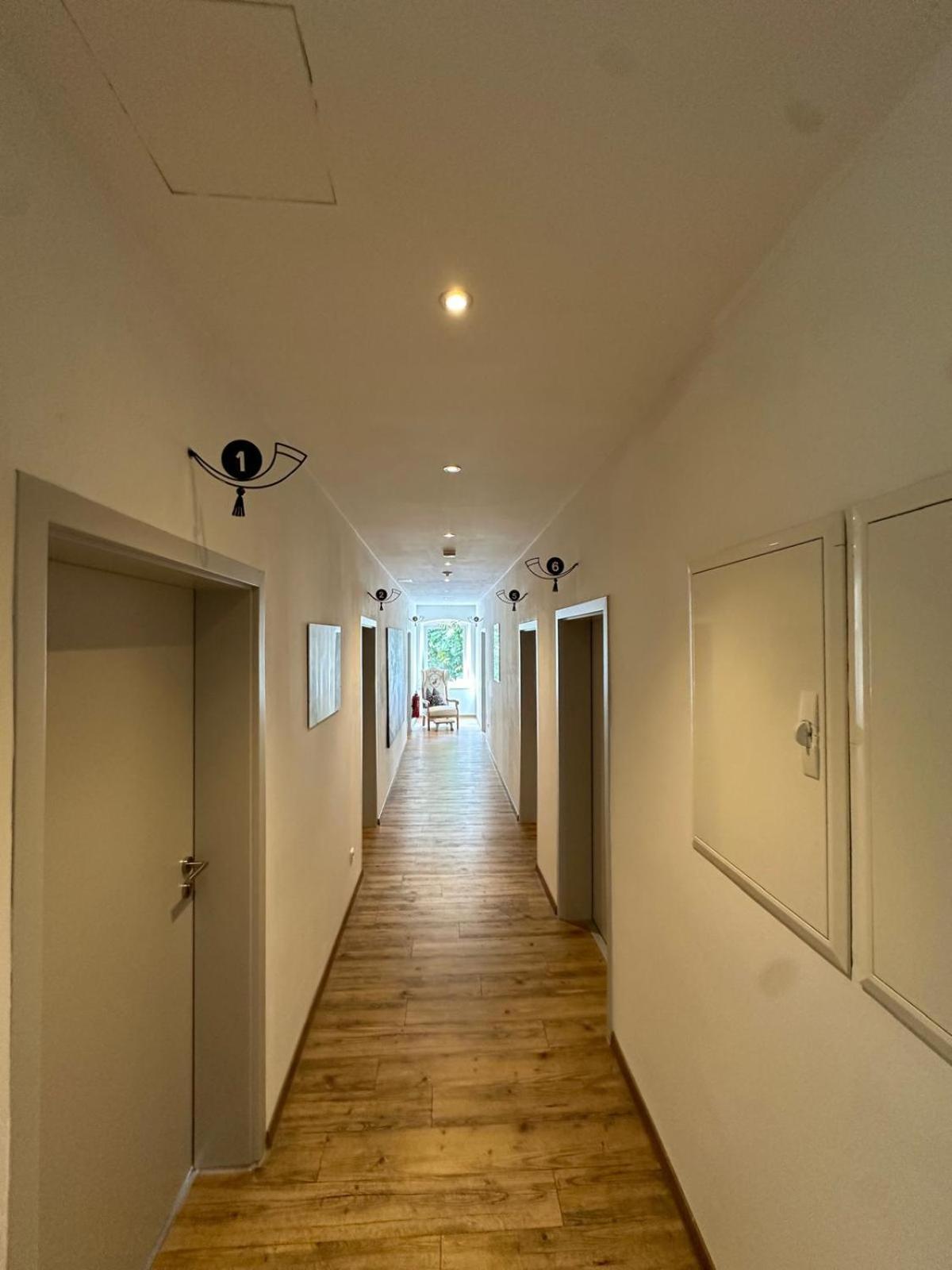 Gasthaus - Hotel Neue Post Meitingen Екстер'єр фото